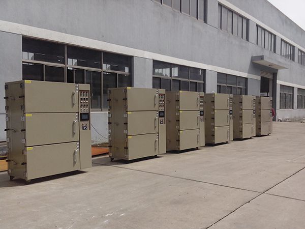 鋰電行業(yè)全自動對開三門真空烘箱